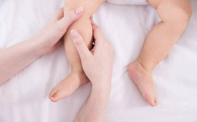 小步早教《抚触亲子操》[MP4/538.11MB]百度云网盘下载