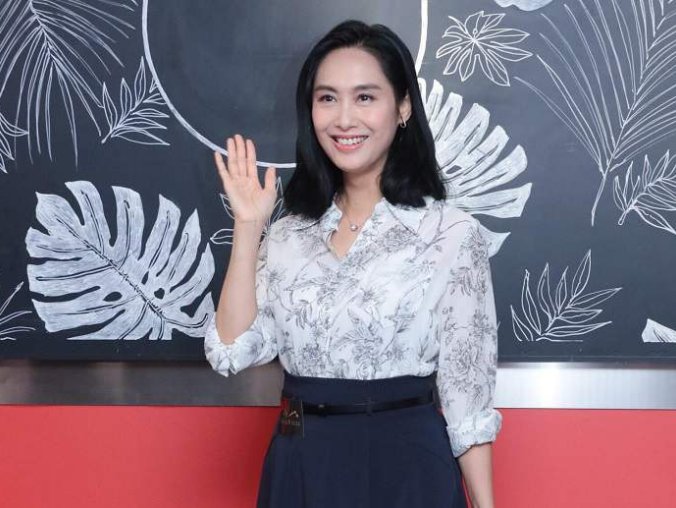 中国香港女演员、歌手朱茵1996-2004年发行专辑、EP合集[无损WAV/1.47GB]百度云盘打包下载