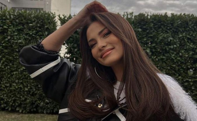 瑞士籍塞尔维亚歌手米丽卡·帕夫洛维奇(Milica Pavlović)2014-2024年发行专辑、合辑、EP、现场辑合集[无损FLAC/5.02GB]百度网盘下载