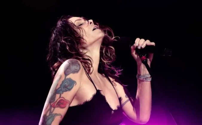 美国音乐家Beth Hart(贝丝.哈特)1996-2024年发行专辑、现场辑合集[无损FLAC/18.90GB]百度云盘打包下载