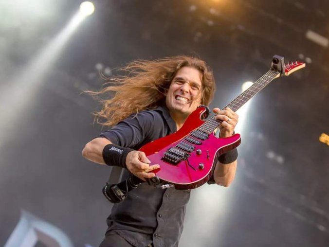 巴西新古典派摇滚吉他大师Kiko Loureiro(奇可·罗瑞洛)1992-2024年发行专辑、EP、单曲合集[无损FLAC/17.90GB]百度云盘打包下载