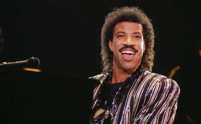美国男歌手Lionel Richie(莱昂纳尔·里奇)1982-2019年发行专辑、现场辑、合辑、单曲全集[无损FLAC/13.9GB]百度云盘打包下载