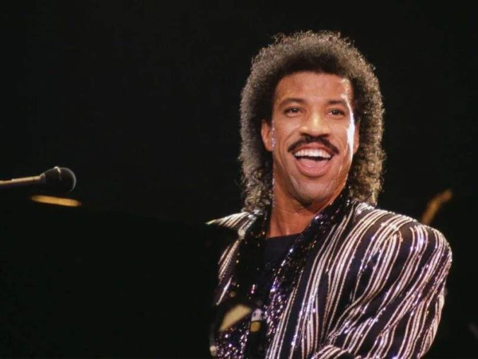 美国男歌手Lionel Richie(莱昂纳尔·里奇)1982-2019年发行专辑、现场辑、合辑、单曲全集[无损FLAC/13.9GB]百度云盘打包下载
